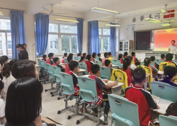 家长调整教育方式并进行心思干预后帮助学生大幅提升成果